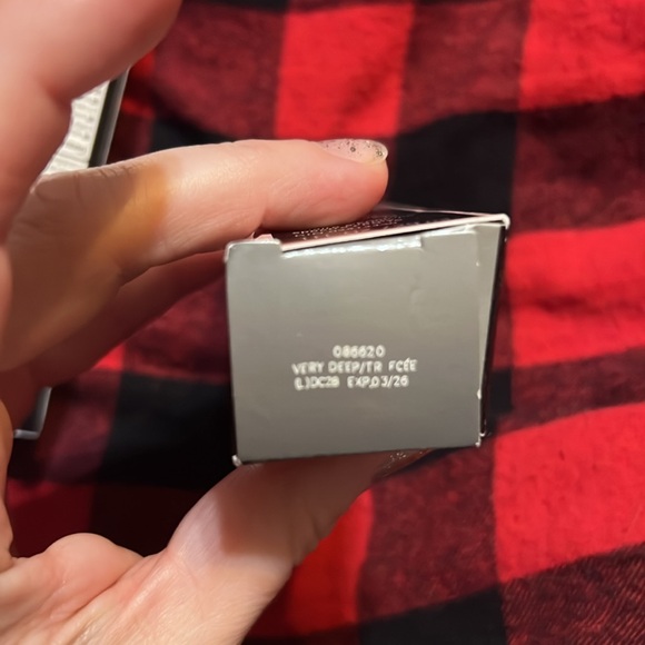 Mary Kay Cc cream  (tinted moisturizer) 1 color:  very deep) - Picture 5 of 5